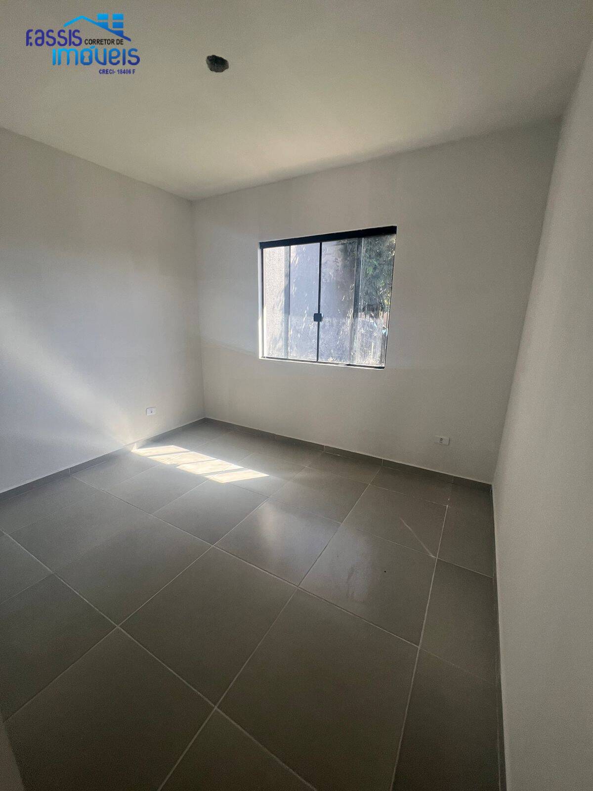 Casa à venda com 3 quartos, 53m² - Foto 8