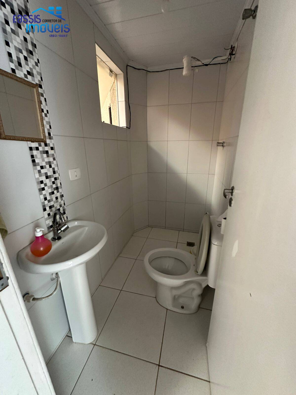 Casa à venda com 2 quartos, 120m² - Foto 11